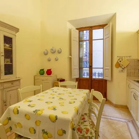 Appia Royal Bed & Breakfast *